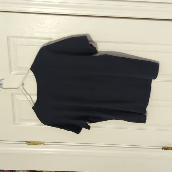 🔥4 Size L short sleeve tops - Picture 9 of 9